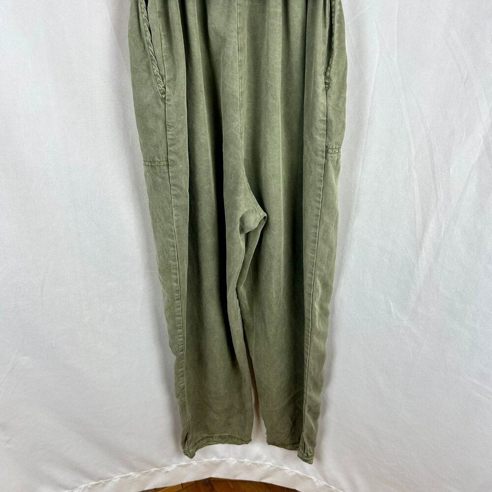 Olive V-Neck Tie-Waist Jumpsuit - Picture 12 of 14
